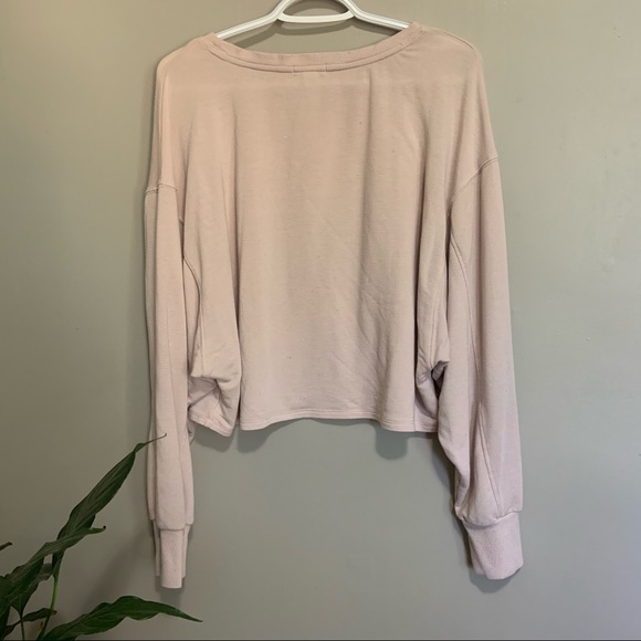 Cropped long sleeve top - Picture 2 of 5